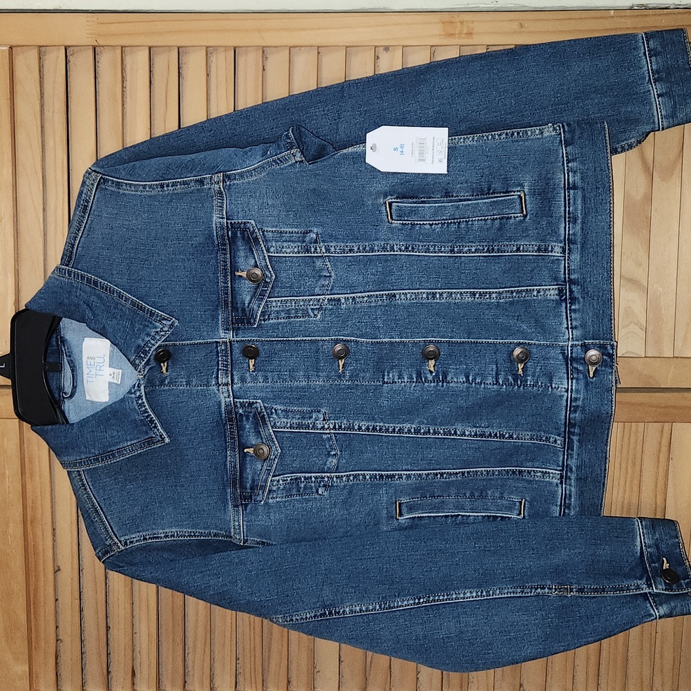 Time and Tru demin jacket